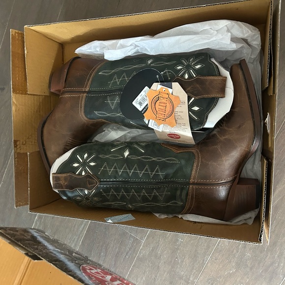 Laredo Passion Flower Western Cowgirl Boots Women’s Floral Embroidered Leather - Picture 2 of 16